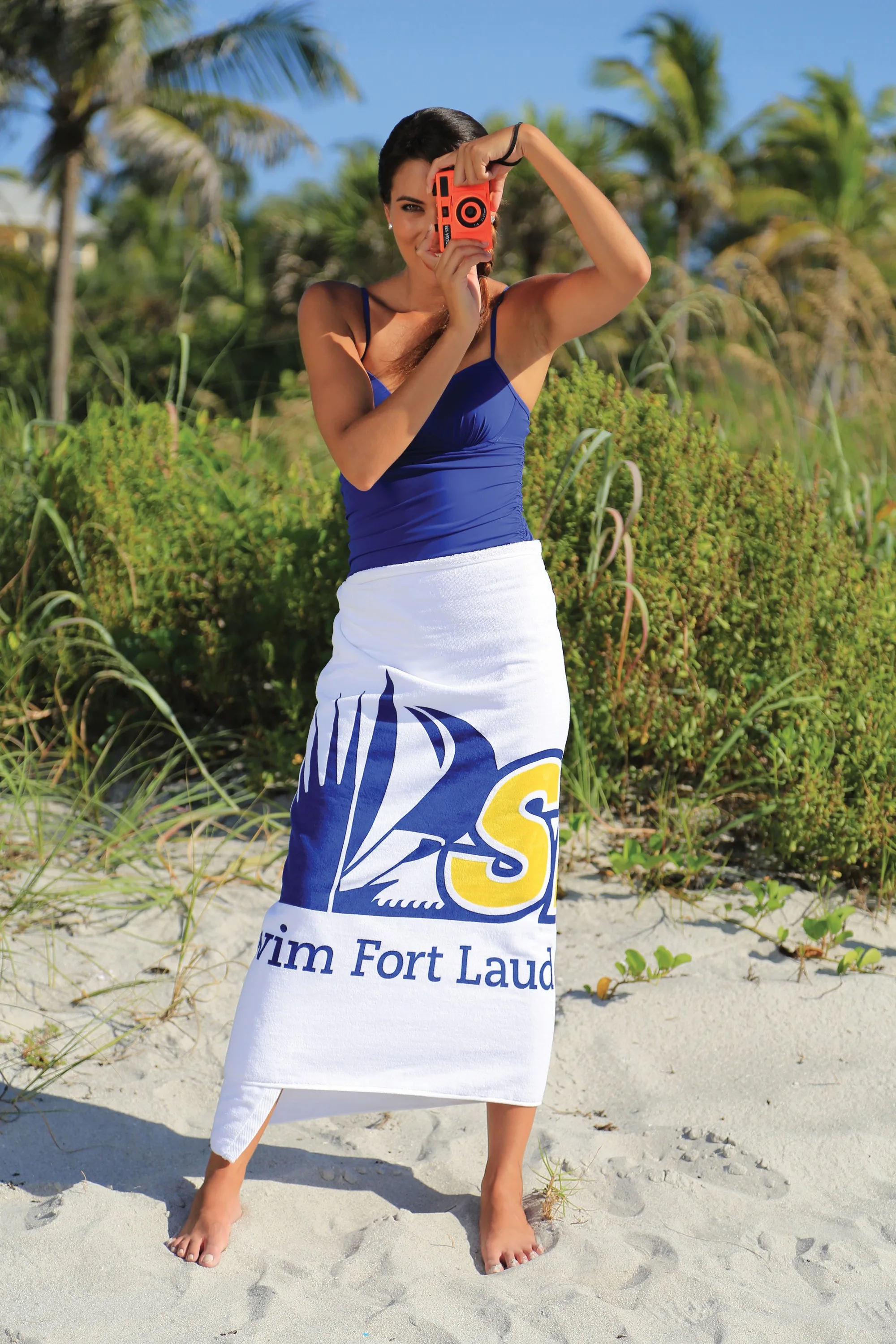 Diamond Collection White Beach Towel (Embroidery)