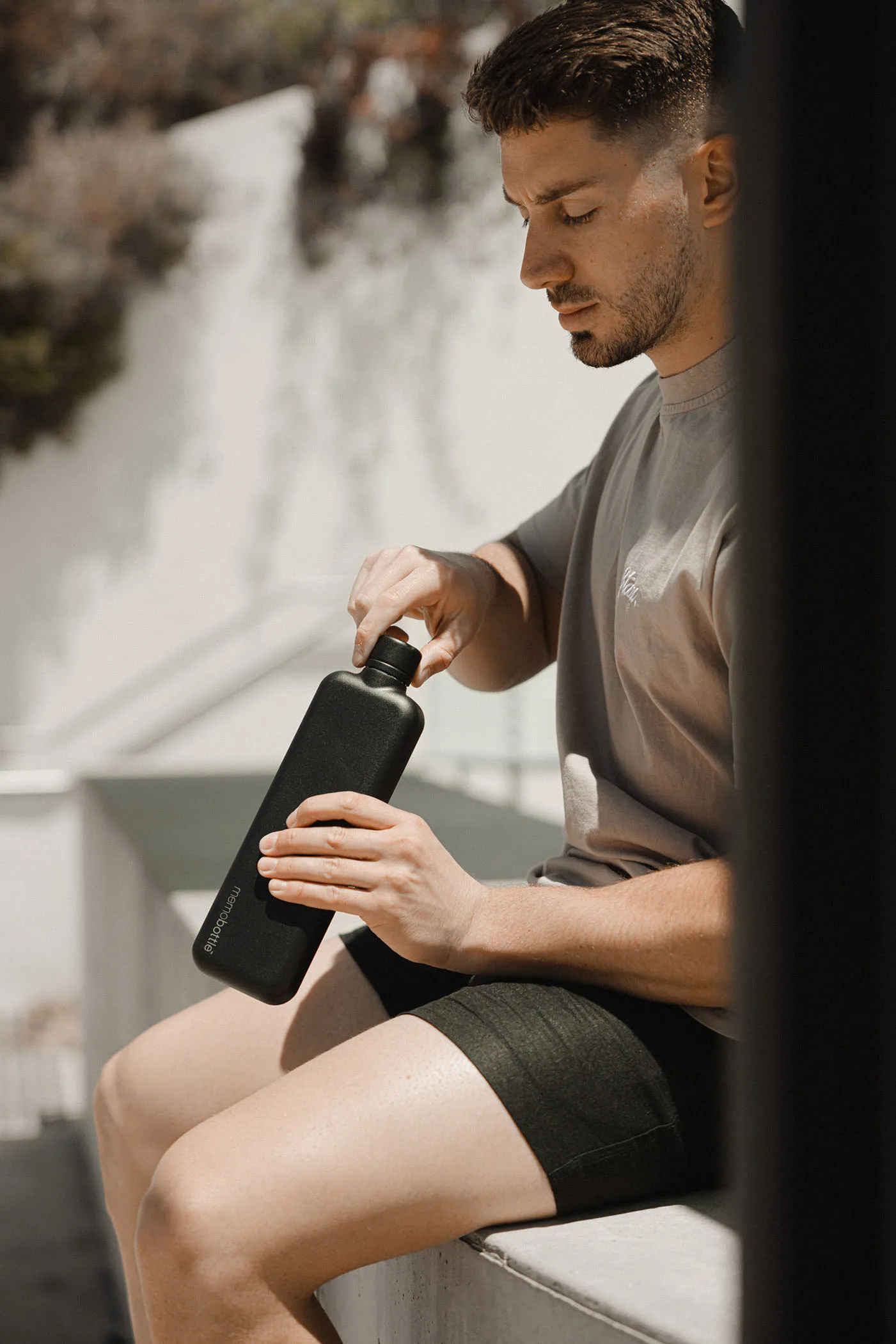1606-12BKFront