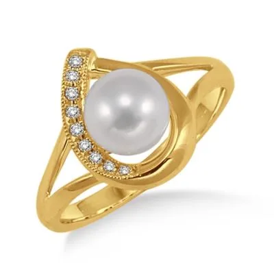 Jilco Inc Pearl & Diamond Ring - Size 8.5