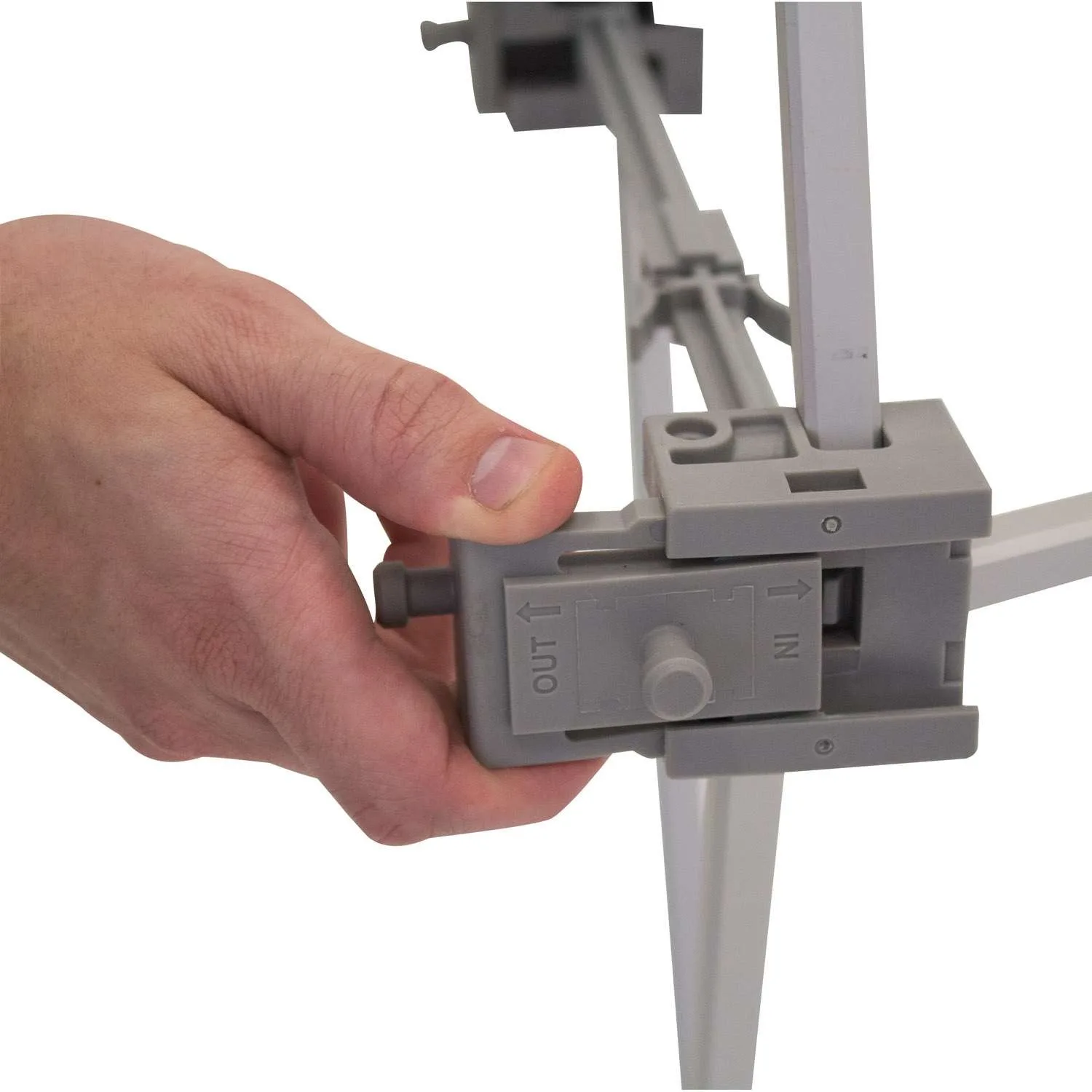 Deluxe GeoMetrix Pyramid Corner Hardware view 4