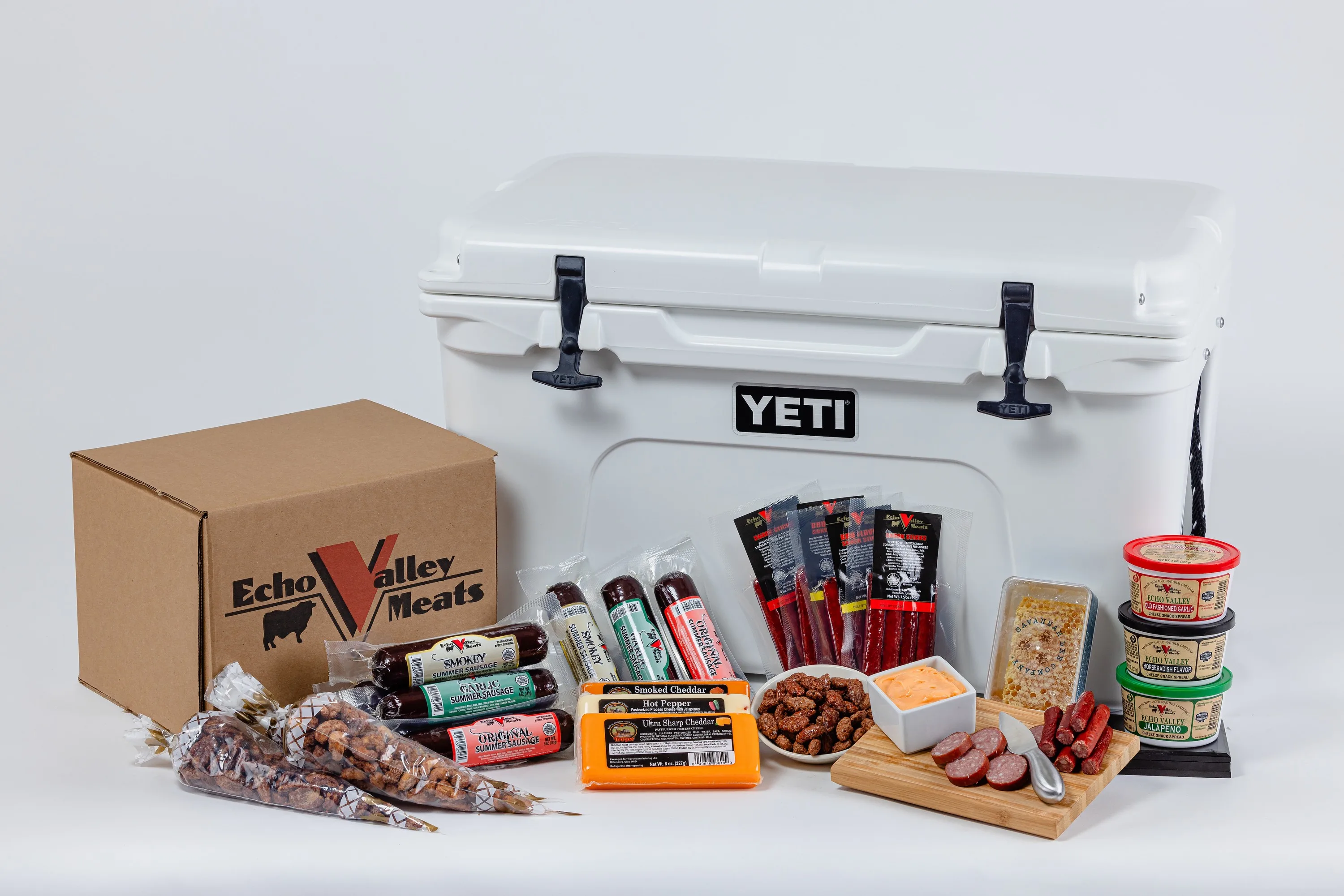 Echo Valley Meats - 23-Piece Gift Set w/Yeti Tundra 45 Hard Cooler - White view 2