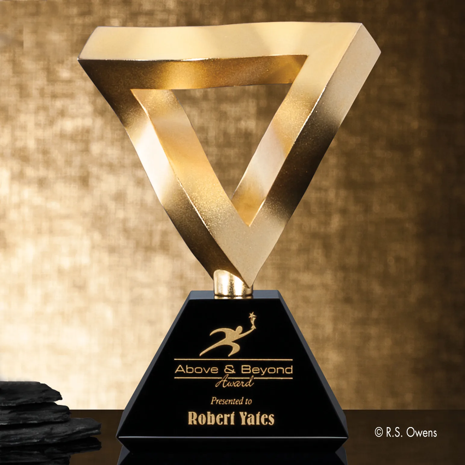 Mithra Award — Mithra Award
